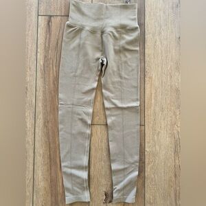 ZYIA Taupe High-Waist Textured Leggings